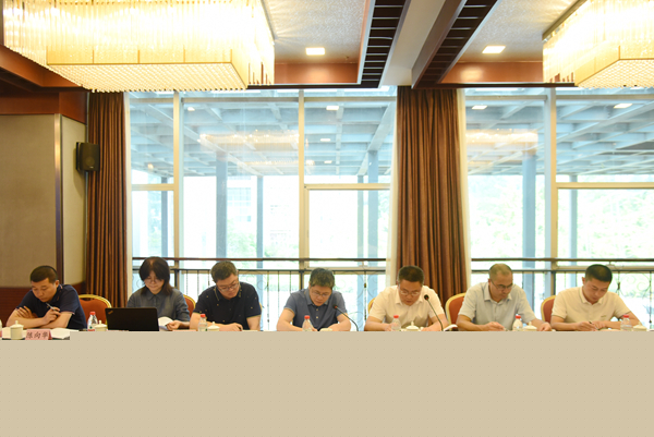 http://www.abtu.edu.cn/__local/E/E0/9A/637F4DA5EACFB9641C9DBA8854E_56F8069A_5309D.jpg